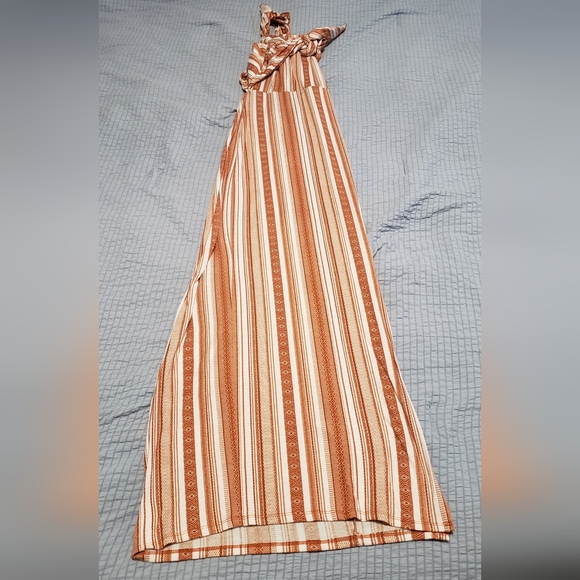 Orange Maxi dress - Picture 3 of 8